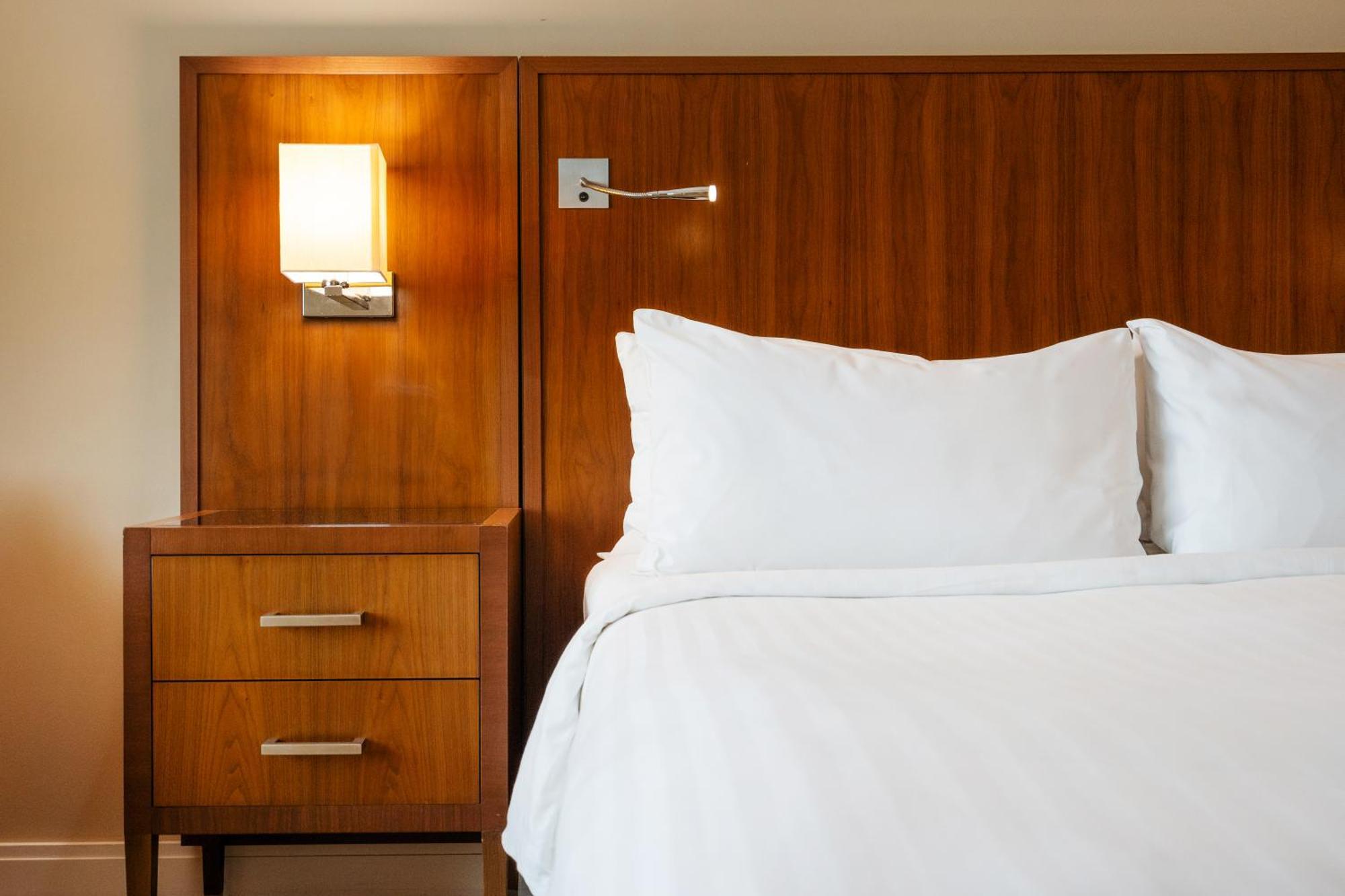 London Twickenham Stadium Hotel, A Member Of Radisson Individuals Dış mekan fotoğraf